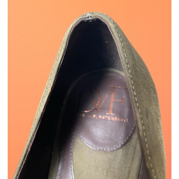 Diane Von Furstenberg Womens DVF Green Suede Flats Gold Knot Logo Size 11 - Picture 3 of 12